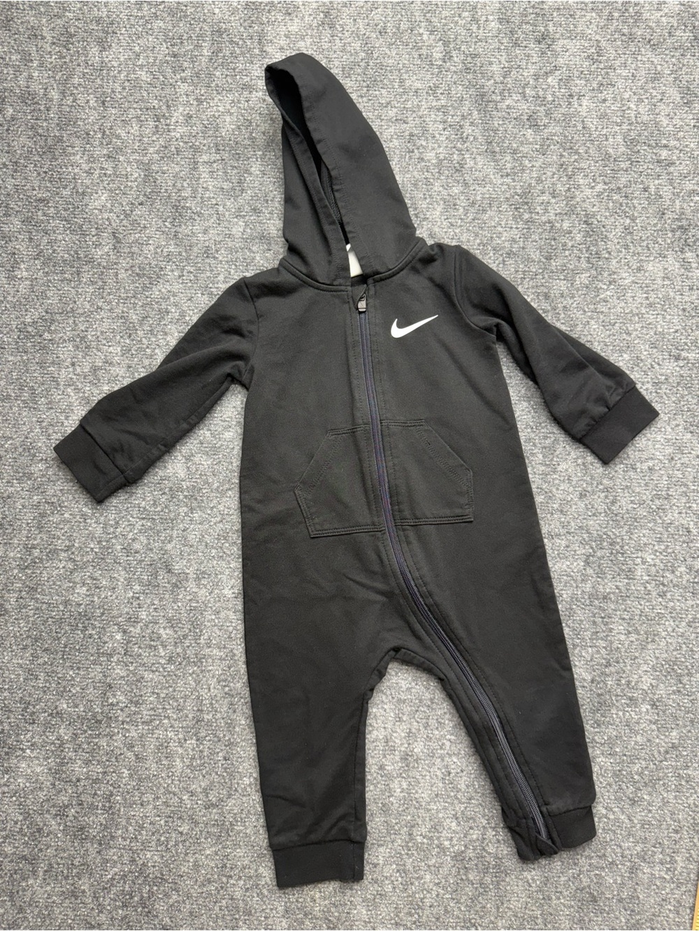 Nike Baby Boy 12 months Black Hooded athletic One-Piece Zip Romper